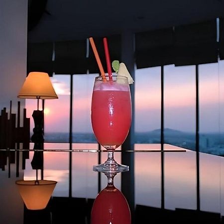 River City Hotel Mukdahan Exterior foto