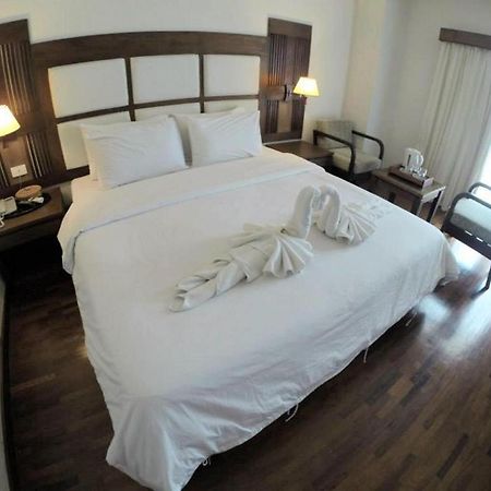 River City Hotel Mukdahan Exterior foto