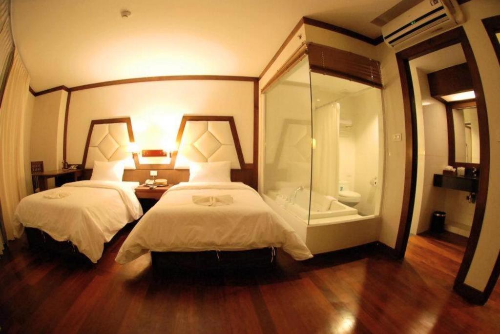River City Hotel Mukdahan Exterior foto