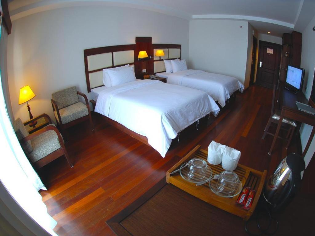 River City Hotel Mukdahan Exterior foto