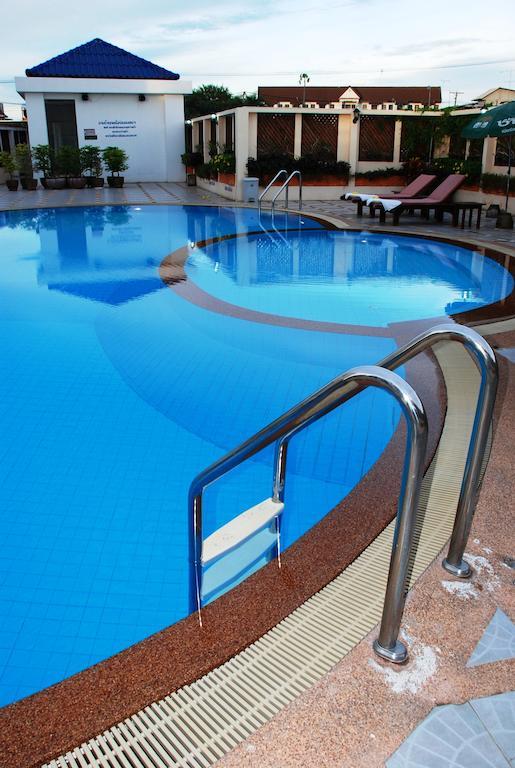 River City Hotel Mukdahan Exterior foto