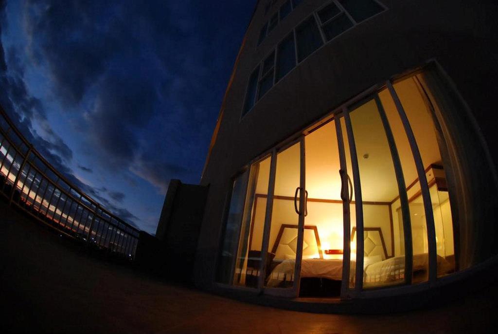River City Hotel Mukdahan Exterior foto